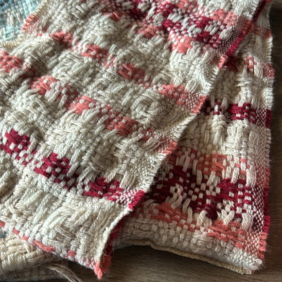 Two knitted lambs wool infinity scarves - Picture 2 of 7